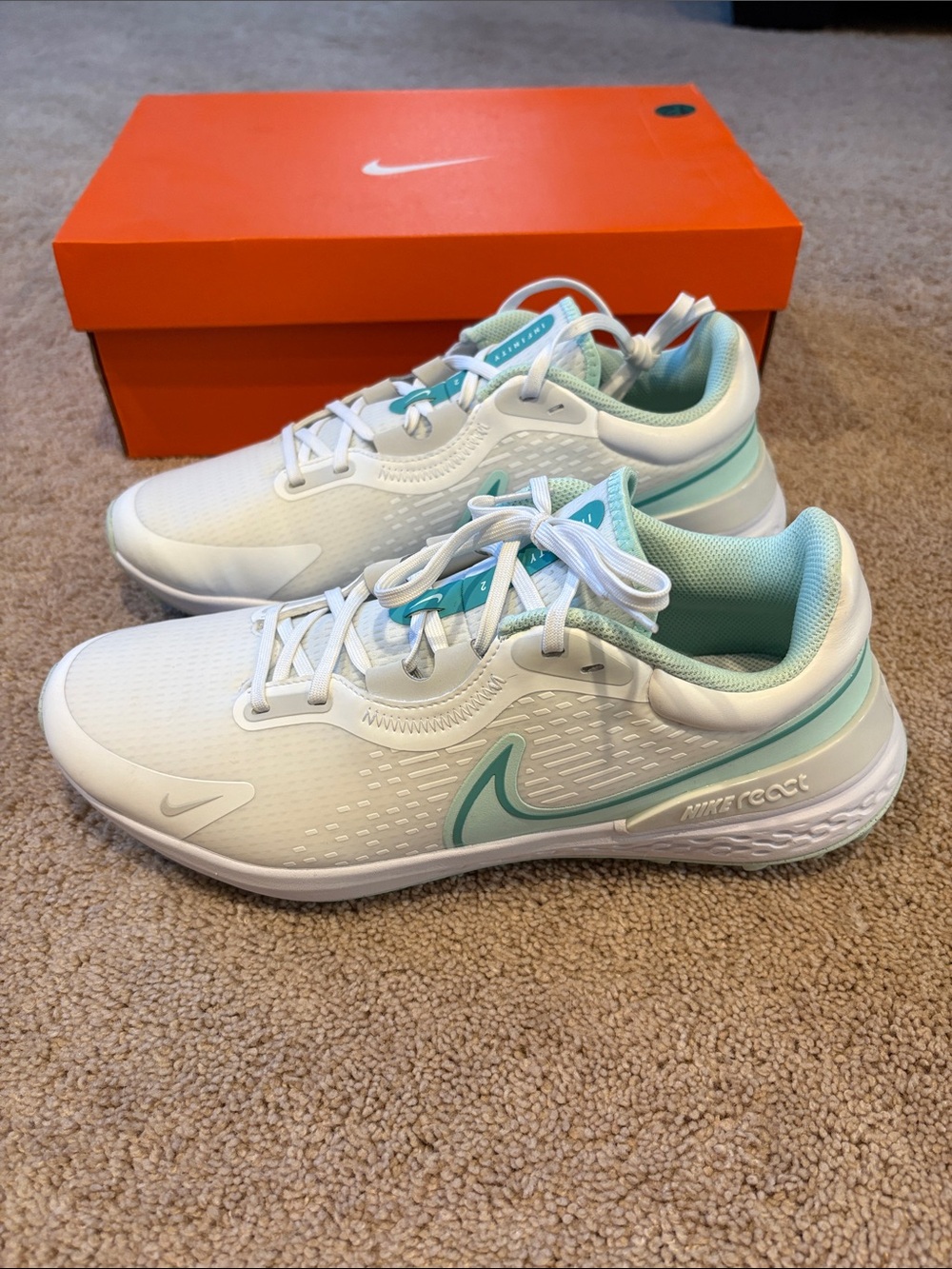Nike Meen's White & Teal React Golf Sneakers